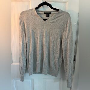 Banana Republic Men's Light Gray V-Neck Sweater